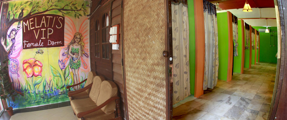 Melati'S Vip Female Dorm Hostel Kuah Exterior photo
